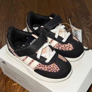 Adidas Kids Sneakers - Black and Pink Leopard